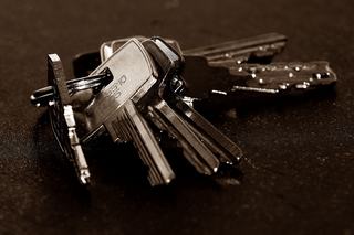 Assurance conciergerie de quartier : garder les clés sans risque